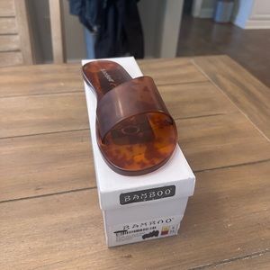 Bamboo-NEVER WORN-tortoise